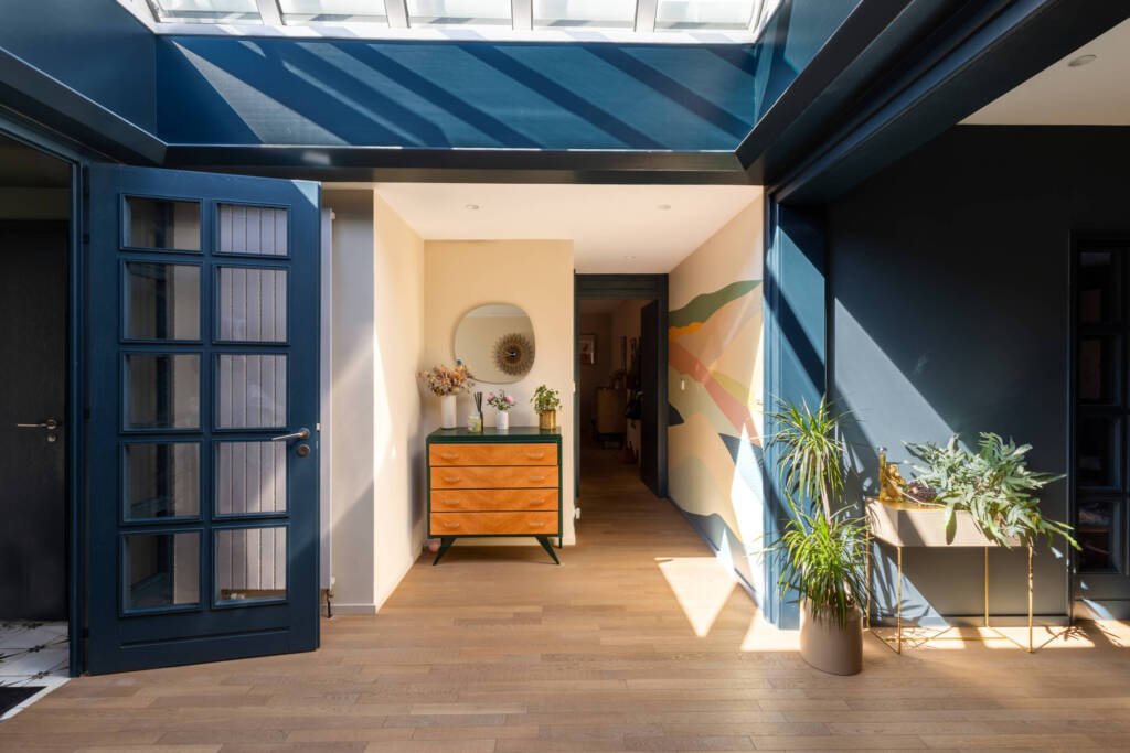 Le patio servant d'axe lumineux à la maison, par Etymodéco, Magali Brustlein, Décoratrice et Expert Feng Shui à Saint Louis en Alsace